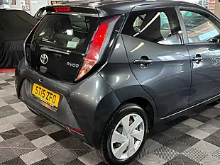 Used 2015 Toyota Aygo X-Play Grey - Interior and Exterior details 18