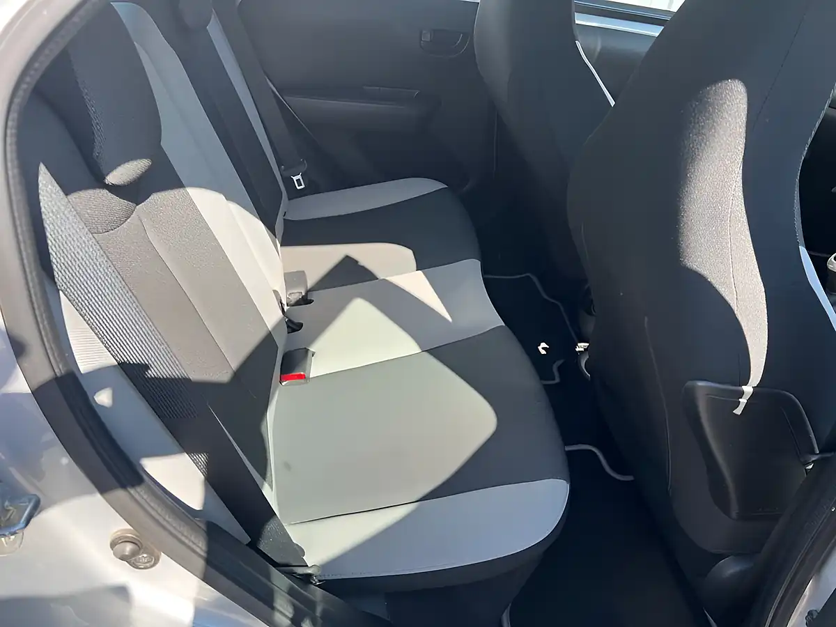 Used 2015 Toyota Aygo X-Play Silver Splash - Interior and Exterior details 10