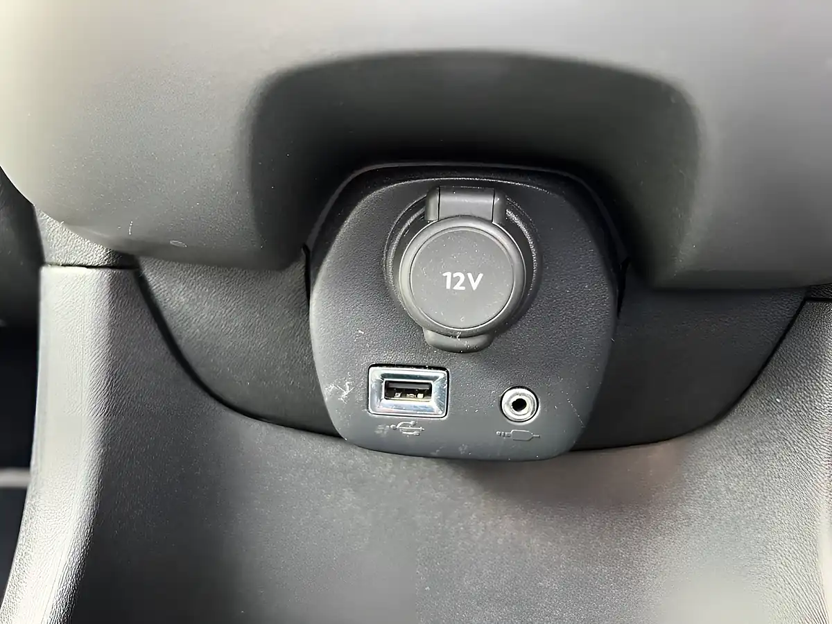Used 2015 Toyota Aygo X-Play Silver Splash - Interior and Exterior details 14