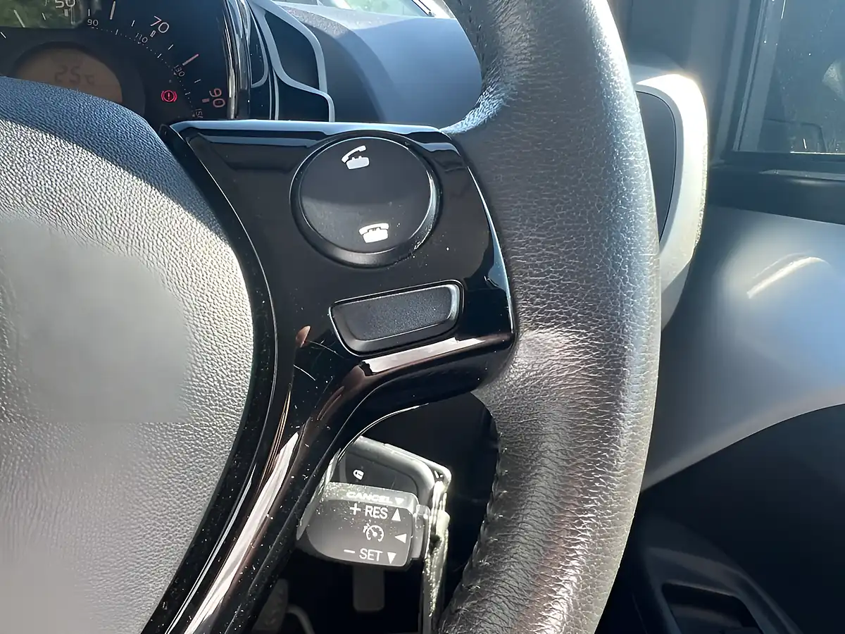 Used 2015 Toyota Aygo X-Play Silver Splash - Interior and Exterior details 19