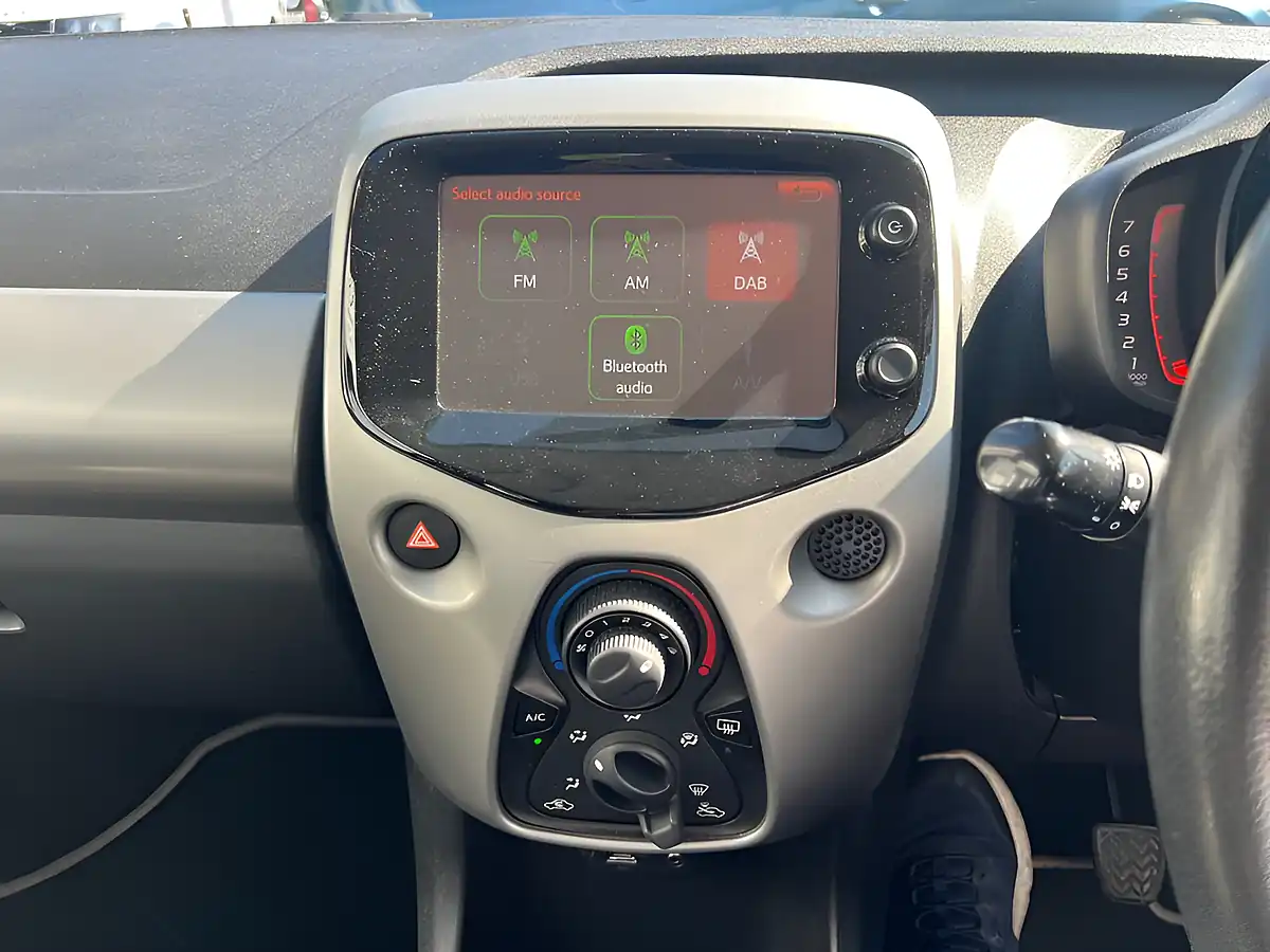 Used 2015 Toyota Aygo X-Play Silver Splash - Interior and Exterior details 20