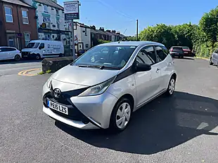 Used 2015 Toyota Aygo X-Play Silver Splash - Interior and Exterior details 3