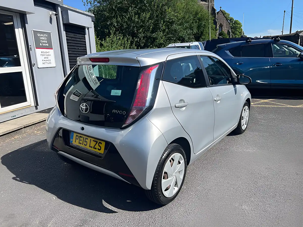 Used 2015 Toyota Aygo X-Play Silver Splash - Interior and Exterior details 7