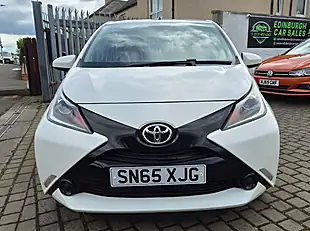 Used 2015 Toyota Aygo X-Play White - Interior and Exterior details 2