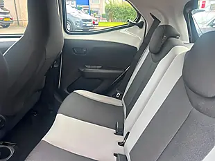 Used 2015 Toyota Aygo X-Play White - Interior and Exterior details 14