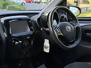 Used 2015 Toyota Aygo X-Pression Blue - Interior and Exterior details 13