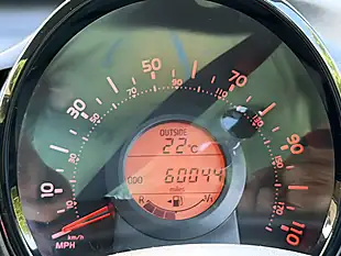 Used 2015 Toyota Aygo X-Pression Blue - Interior and Exterior details 14