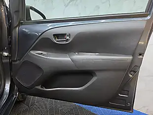 Used 2015 Toyota Aygo X-Pression Grey - Interior and Exterior details 18