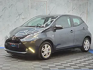 Used 2015 Toyota Aygo X-Pression Grey - Interior and Exterior details 4