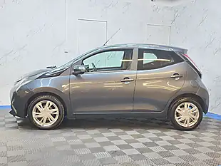 Used 2015 Toyota Aygo X-Pression Grey - Interior and Exterior details 8