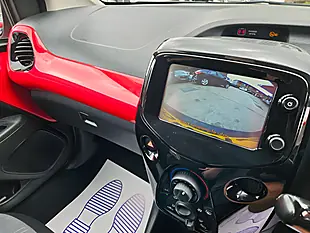 Used 2015 Toyota Aygo X-Pression Red - Interior and Exterior details 9
