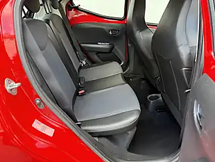 Used 2015 Toyota Aygo X-Pression Red - Interior and Exterior details 12