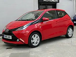 Used 2015 Toyota Aygo X-Pression Red - Interior and Exterior details 2