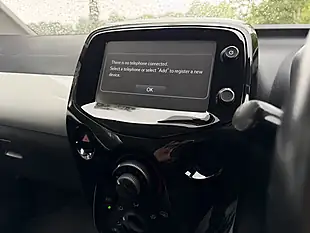 Used 2015 Toyota Aygo X-Pression White - Interior and Exterior details 15