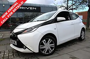 Used 2015 Toyota Aygo X-Pression X-Wave White - Interior and Exterior details 2