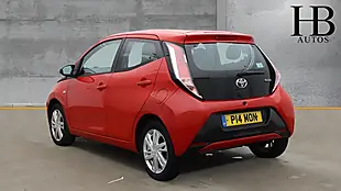 Used 2015 Toyota Aygo X-Pression X-Wave X-Shift Red - Interior and Exterior details 3