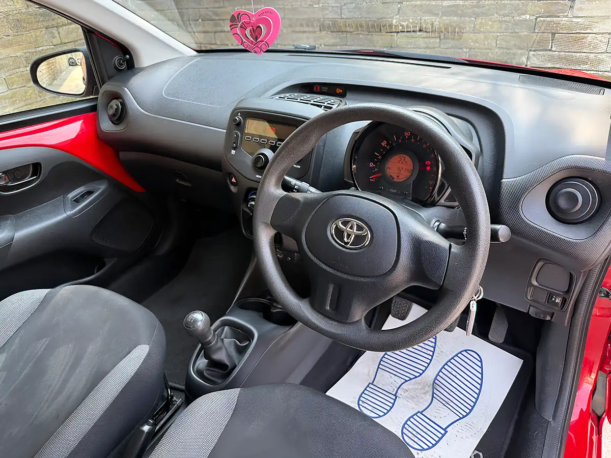 Used 2015 Toyota Aygo X Red - Interior and Exterior details 15