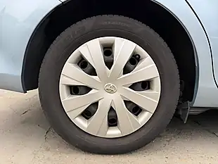 Used 2015 Toyota Corolla Axio Hybrid Blue - Interior and Exterior details 20