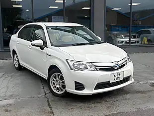 Used 2015 Toyota Corolla Axio White - Interior and Exterior details 2