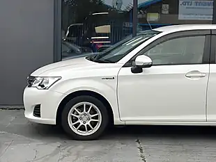Used 2015 Toyota Corolla Axio White - Interior and Exterior details 6