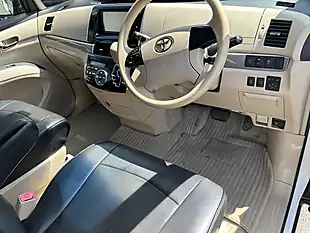 Used 2015 Toyota Estima 8 Seater White - Interior and Exterior details 9