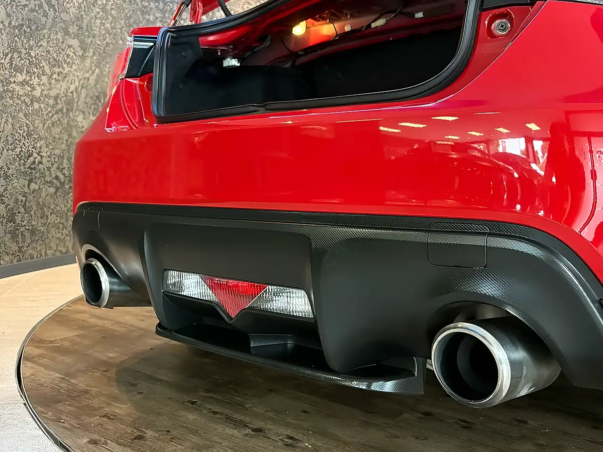 Used 2015 Toyota GT86 Aero Red - Interior and Exterior details 18