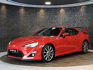 Used 2015 Toyota GT86 Aero Red - Interior and Exterior details 5