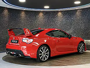 Used 2015 Toyota GT86 Aero Red - Interior and Exterior details 9