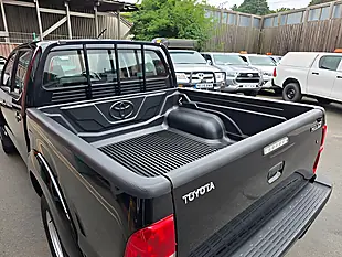 Used 2015 Toyota Hilux Active 4X4 Dcb Black - Interior and Exterior details 10