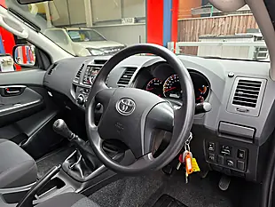 Used 2015 Toyota Hilux Active 4X4 Dcb Black - Interior and Exterior details 15