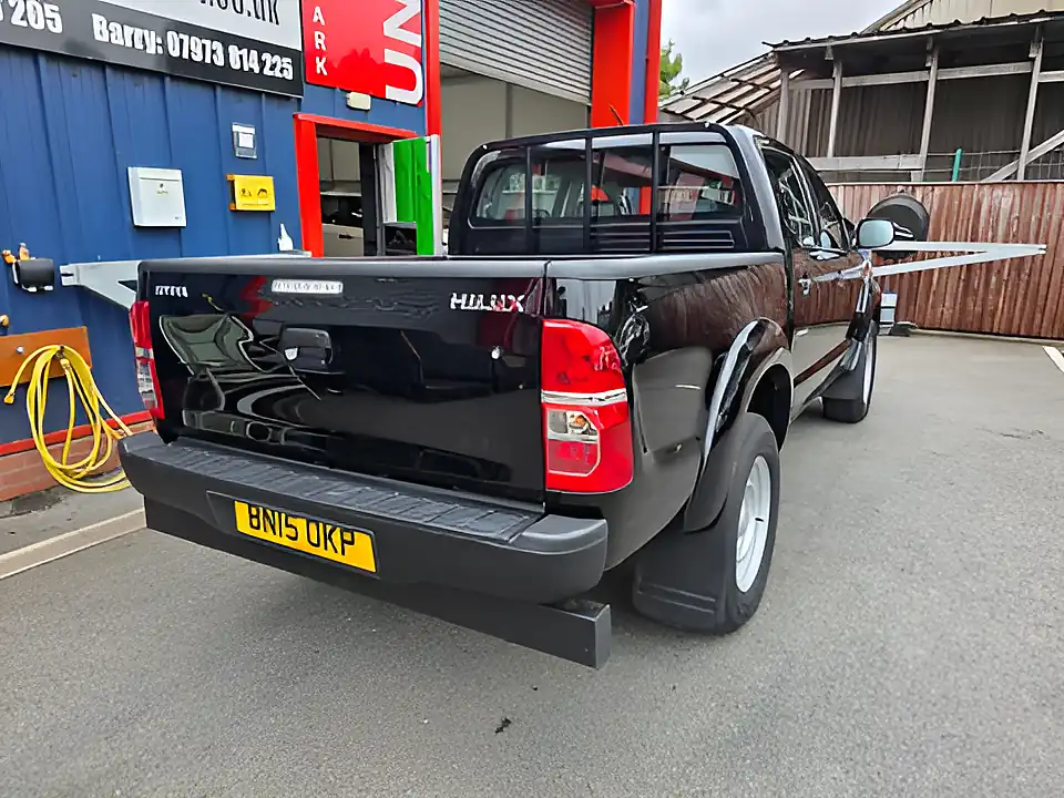 Used 2015 Toyota Hilux Active 4X4 Dcb Black - Interior and Exterior details 8
