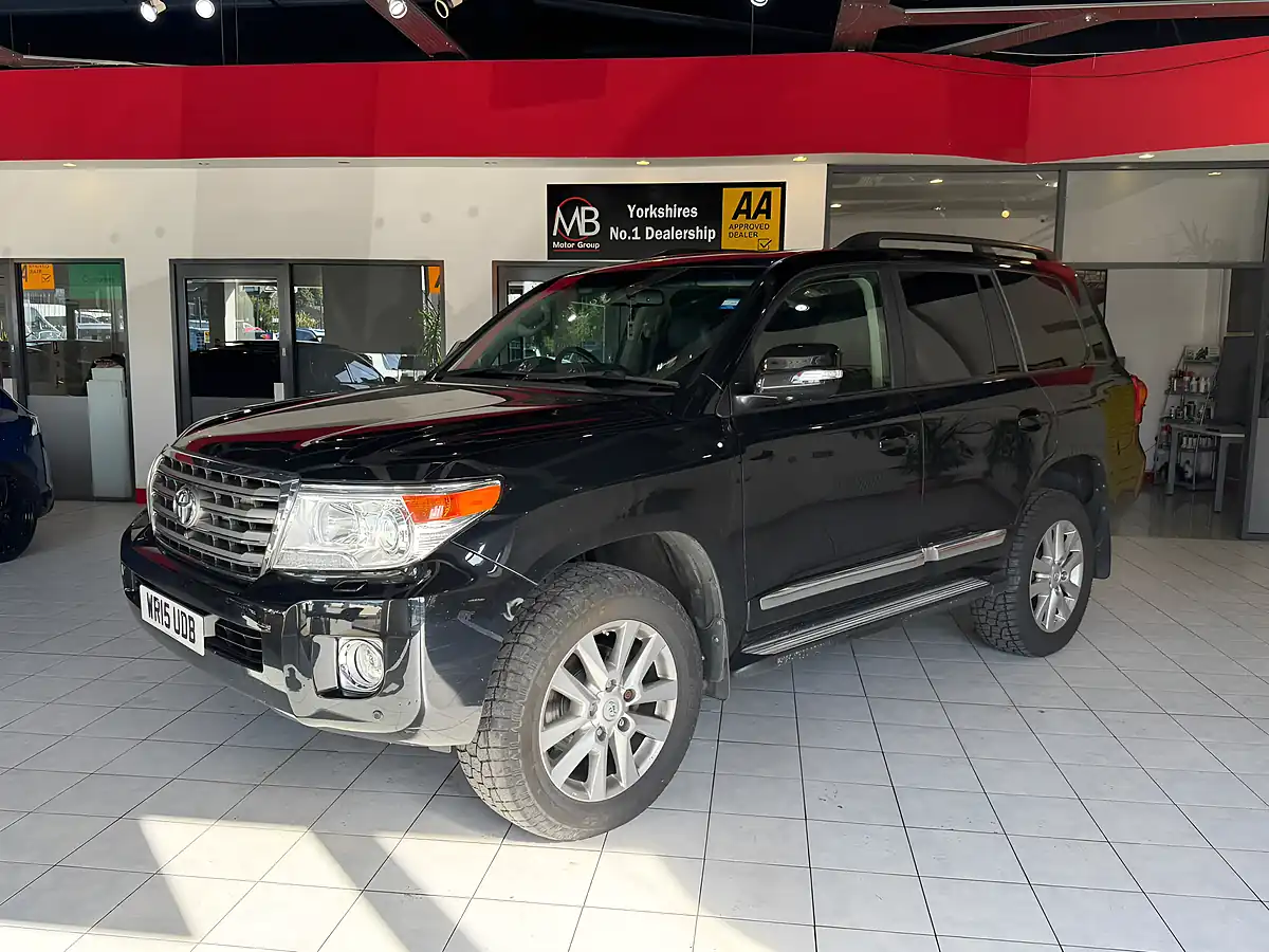 Used 2015 Toyota Land Cruiser Black - Interior and Exterior details 4