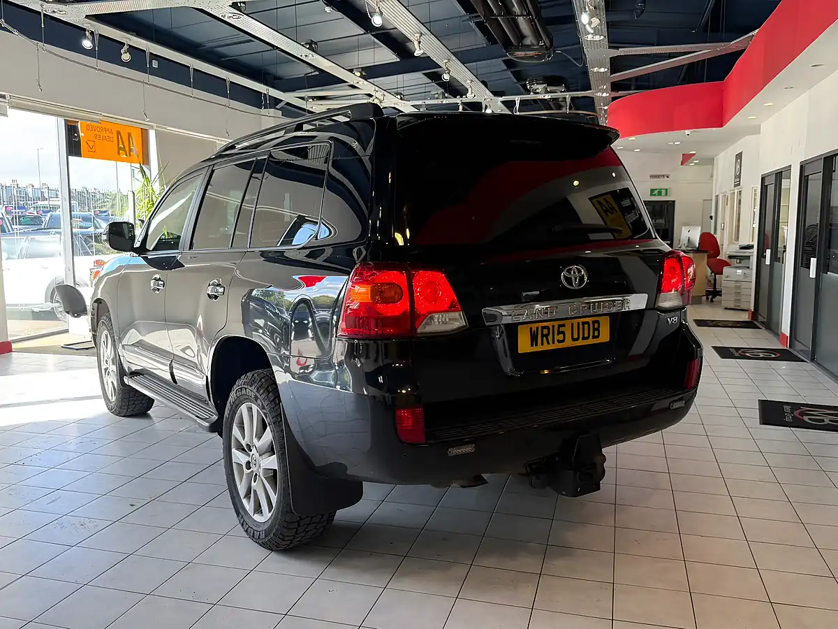 Used 2015 Toyota Land Cruiser Black - Interior and Exterior details 5