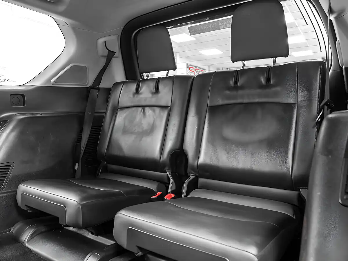 Used 2015 Toyota Land Cruiser Icon Galaxy Black - Interior and Exterior details 14