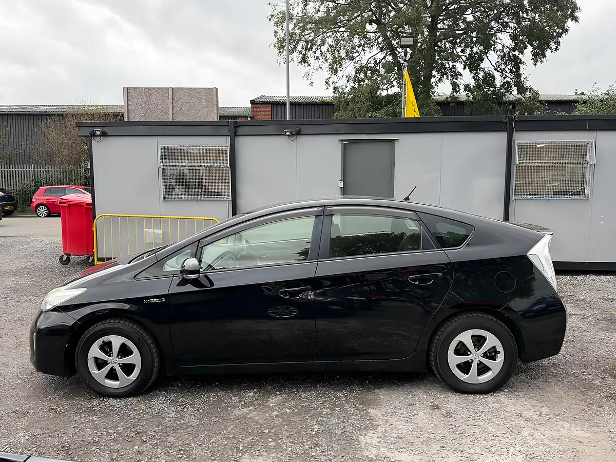 Used 2015 Toyota Prius Active Black - Interior and Exterior details 4