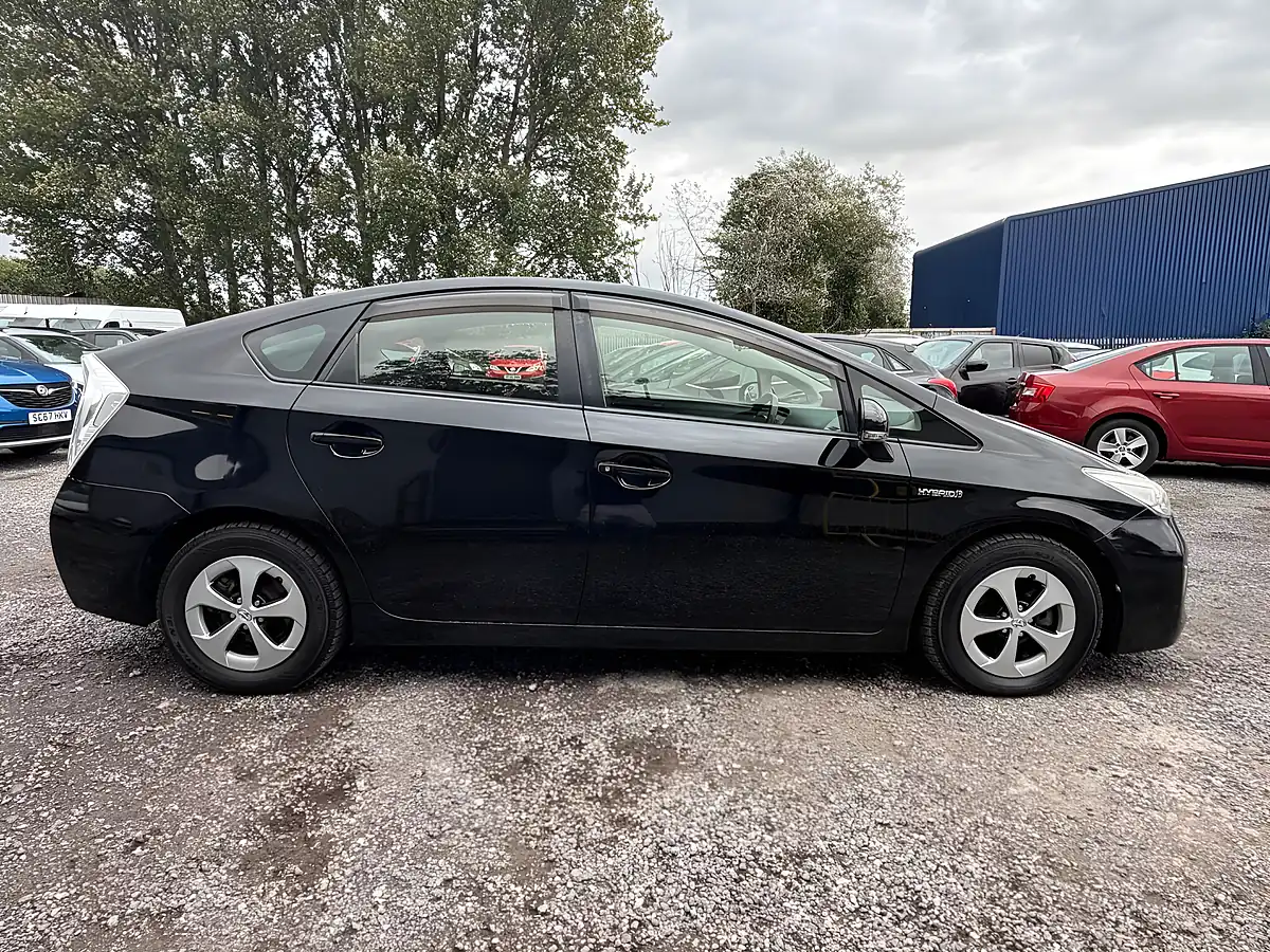 Used 2015 Toyota Prius Active Black - Interior and Exterior details 8