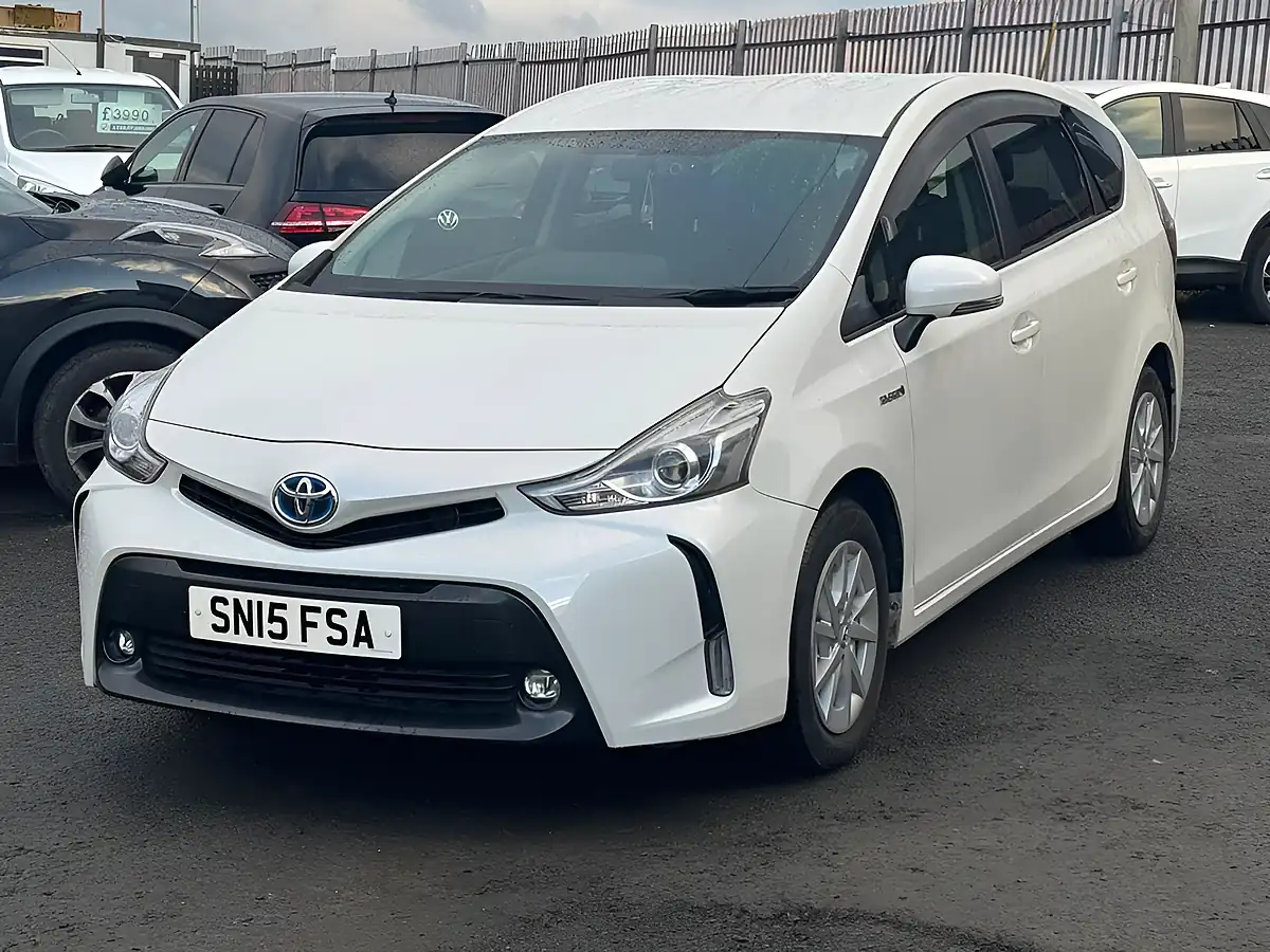Used 2015 Toyota Prius Plus White - Interior and Exterior details 2