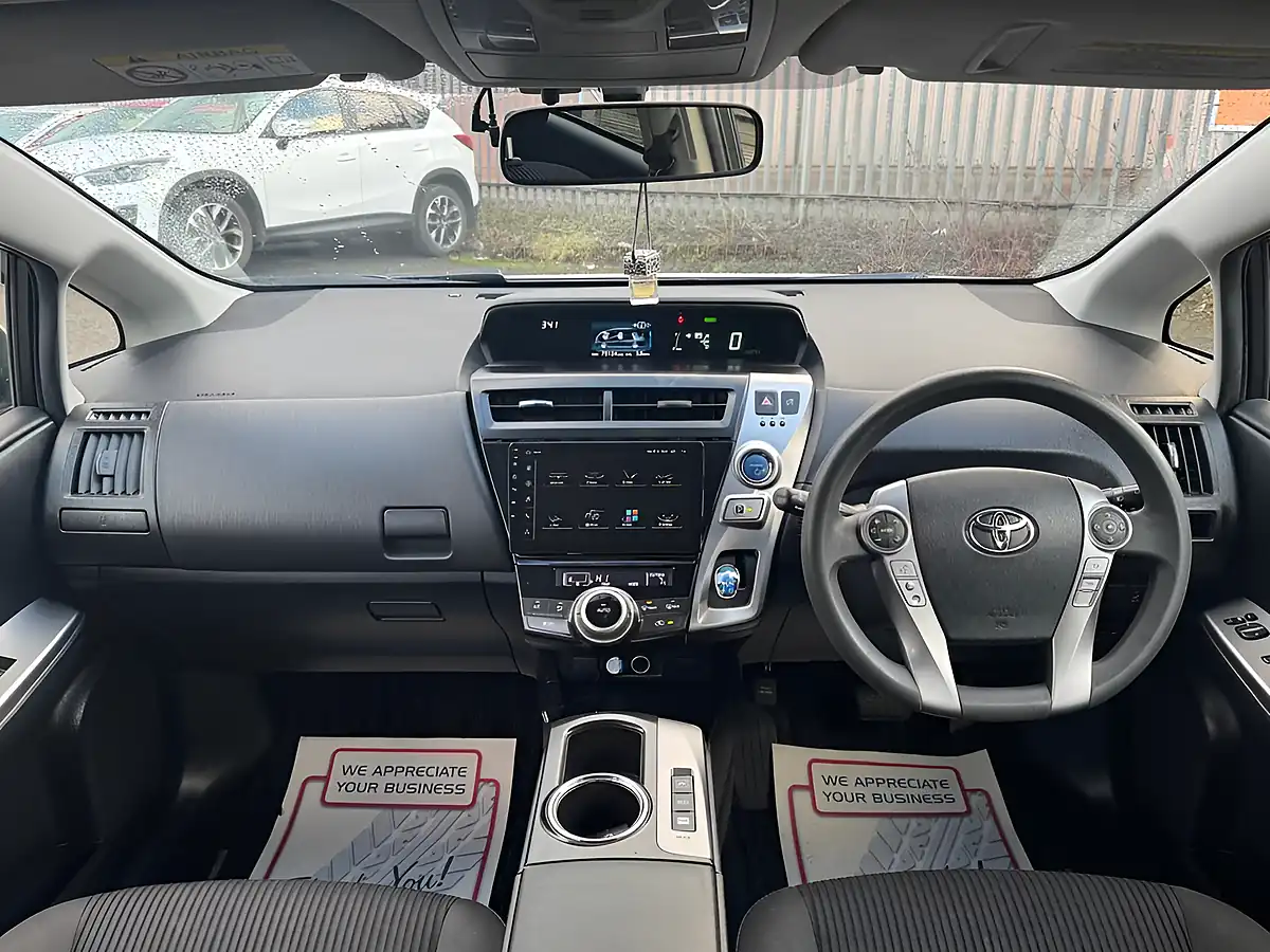 Used 2015 Toyota Prius Plus White - Interior and Exterior details 4