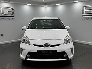 Used 2015 Toyota Prius T3 White - Interior and Exterior details 4