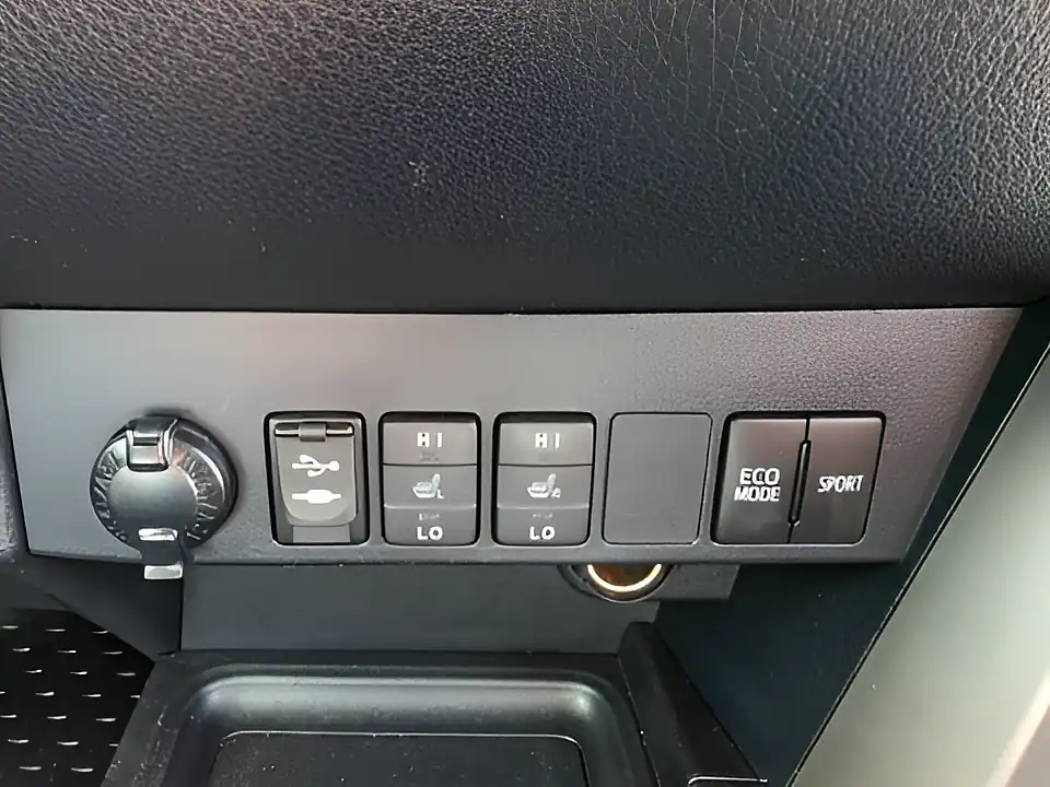 Used 2015 Toyota Rav 4 Invincible Silver - Interior and Exterior details 14