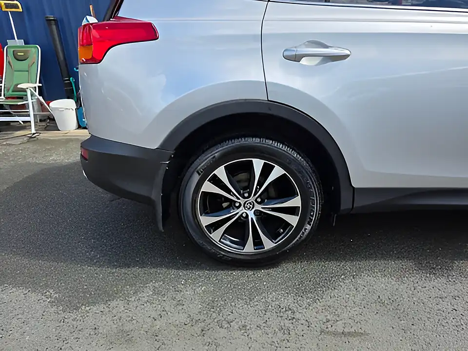 Used 2015 Toyota Rav 4 Invincible Silver - Interior and Exterior details 9
