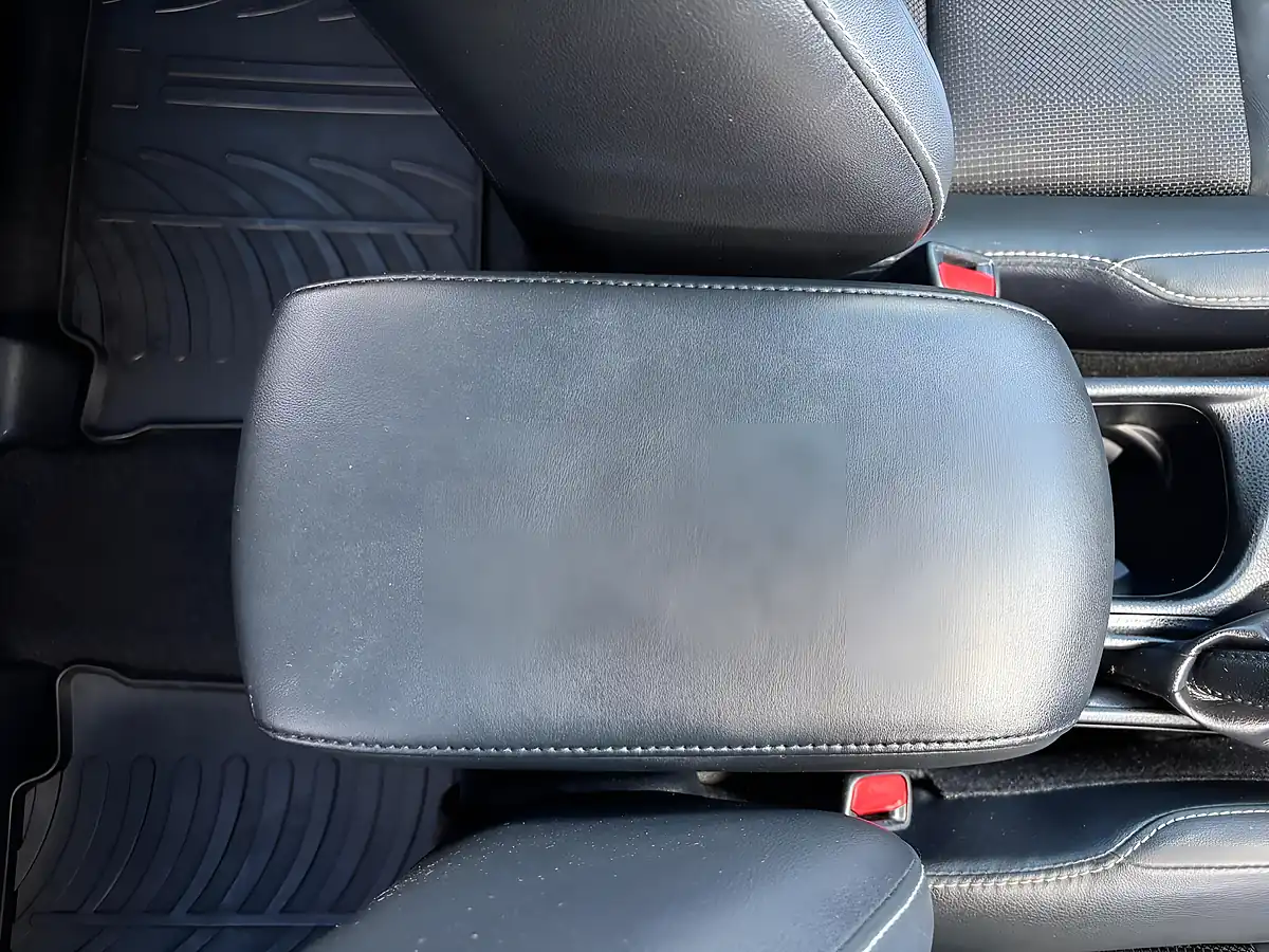 Used 2015 Toyota RAV4 Icon Black - Interior and Exterior details 17