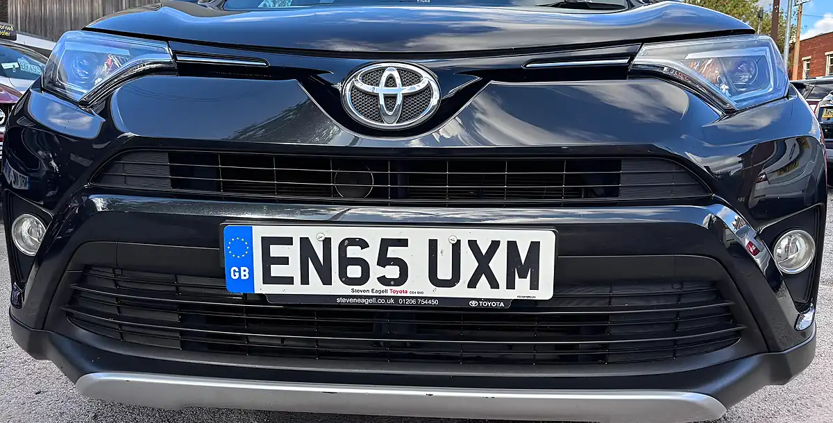 Used 2015 Toyota RAV4 Icon Black - Interior and Exterior details 18