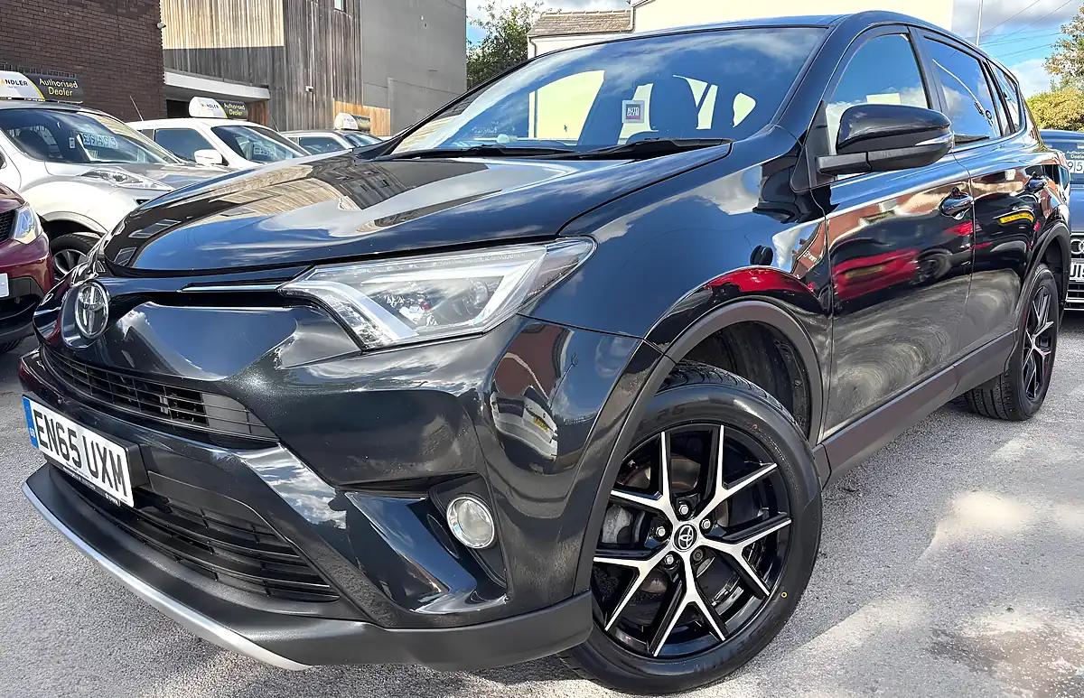 Used 2015 Toyota RAV4 Icon Black - Interior and Exterior details 4
