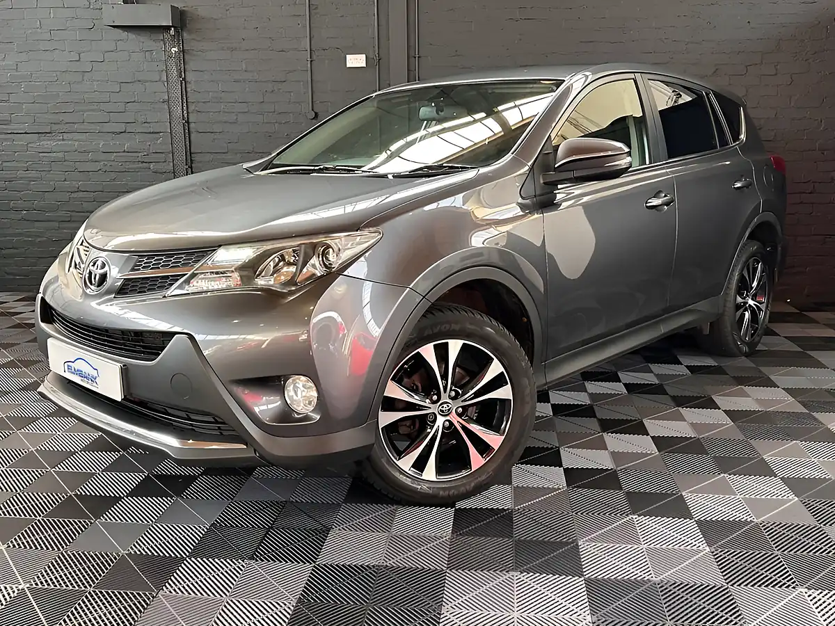 Used 2015 Toyota RAV4 Icon Grey - Front View