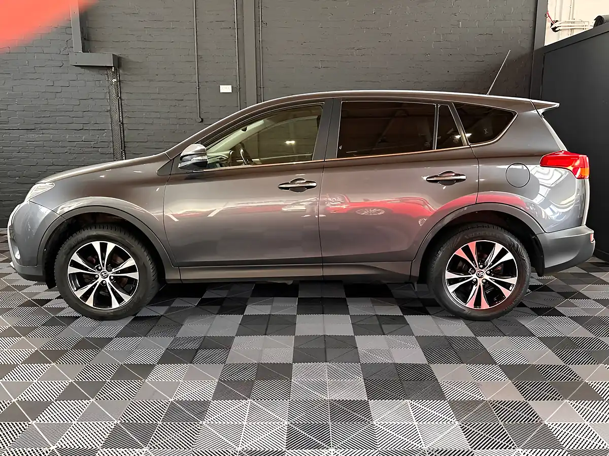 Used 2015 Toyota RAV4 Icon Grey - Interior and Exterior details 5