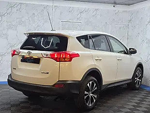 Used 2015 Toyota RAV4 Icon White - Interior and Exterior details 8