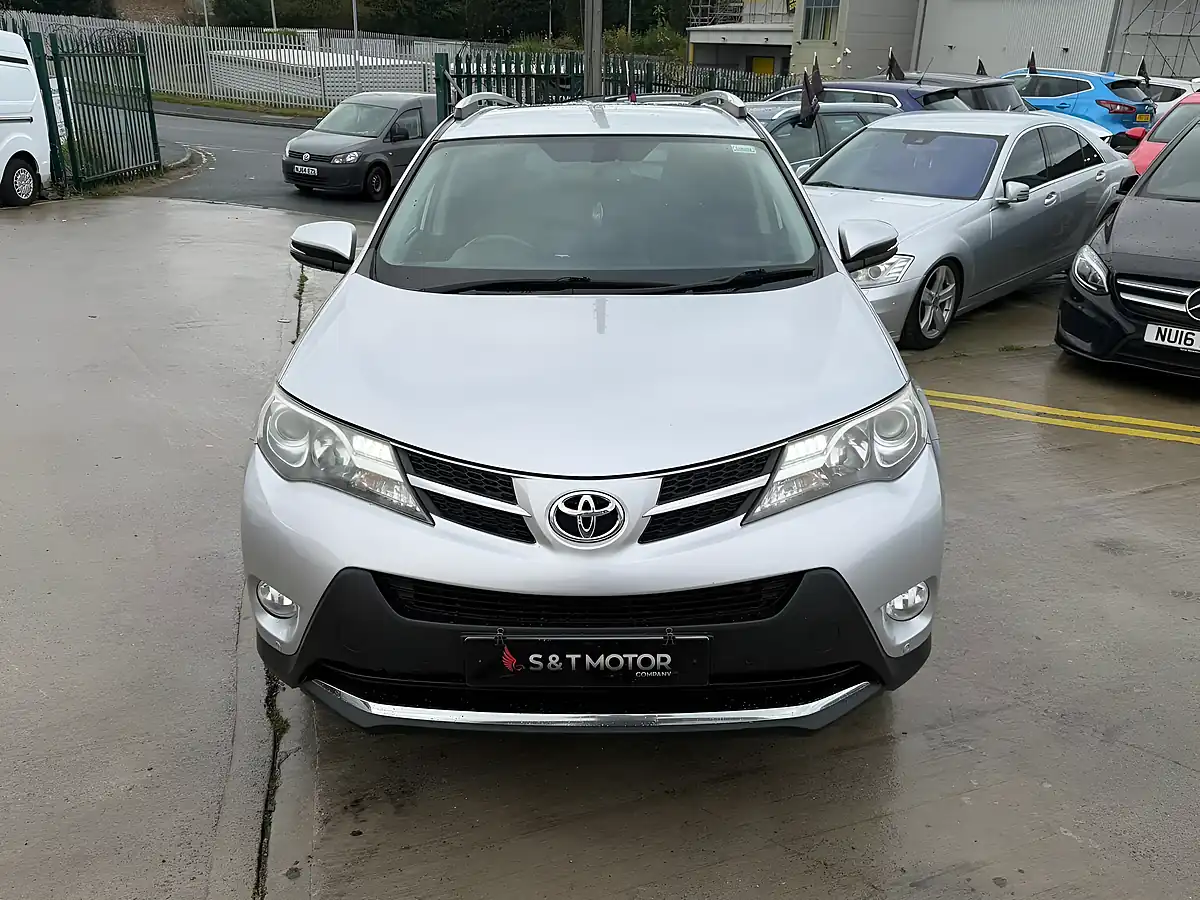 Used 2015 Toyota RAV4 Invincible Silver - Interior and Exterior details 3
