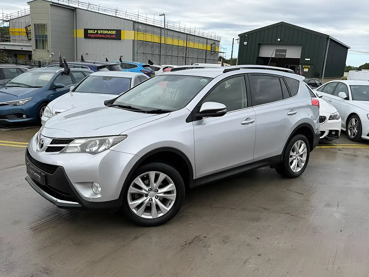 Used 2015 Toyota RAV4 Invincible Silver - Interior and Exterior details 4