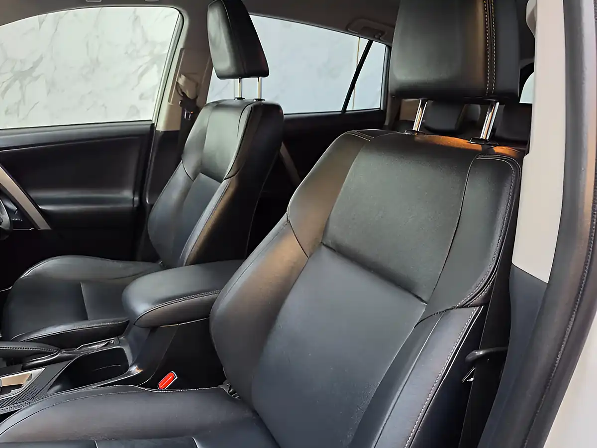 Used 2015 Toyota RAV4 Invincible White - Interior and Exterior details 15